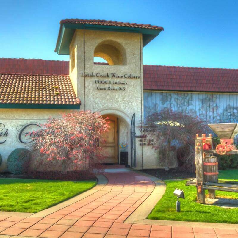 The front entrance to Latah Creek Winery.